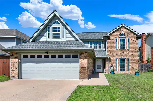 2828 Linden Lane, Grand Prairie, TX 75052