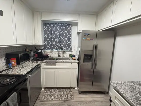 1109 N Howeth Street, Gainesville, TX 76240