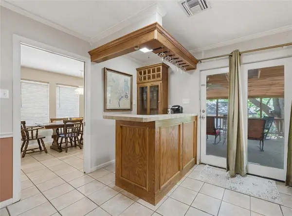 8240 Forest Ridge Drive, Woodway, TX 76712