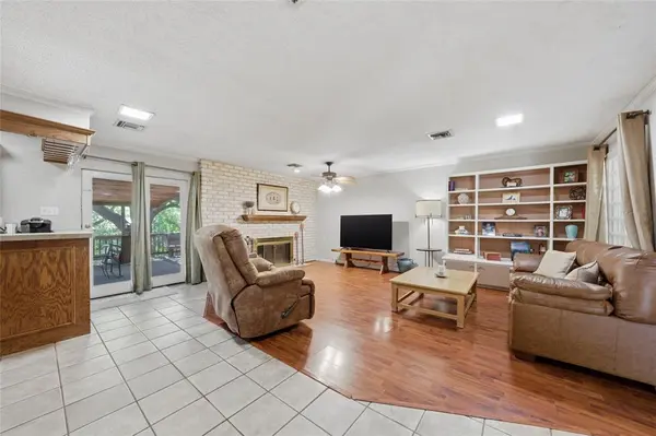 8240 Forest Ridge Drive, Woodway, TX 76712