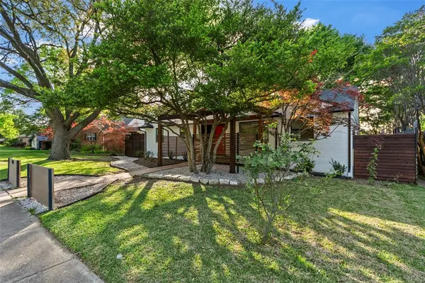 7041 Freemont Street, Dallas, TX 75231