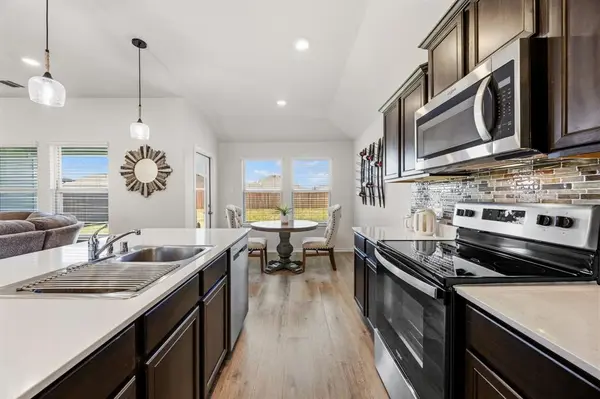 6524 Shoreline Lane, Princeton, TX 75407