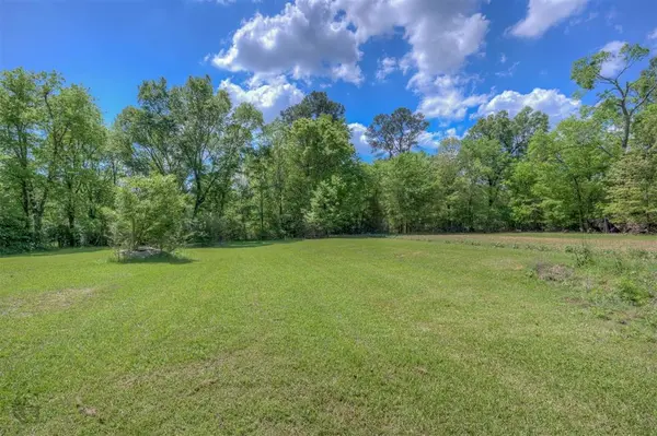 913 Pine Hill Road, Shreveport, LA 71107