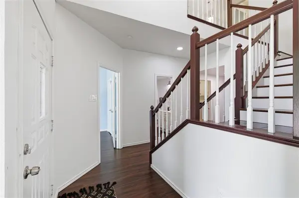 1913 W Arbor Rose Drive, Grand Prairie, TX 75050