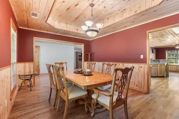 2040 Shannon Road, Denison, TX 75021