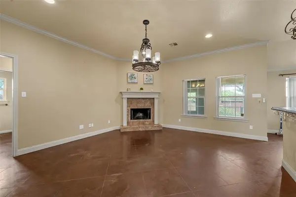 2524 Riders Way, Waco, TX 76712