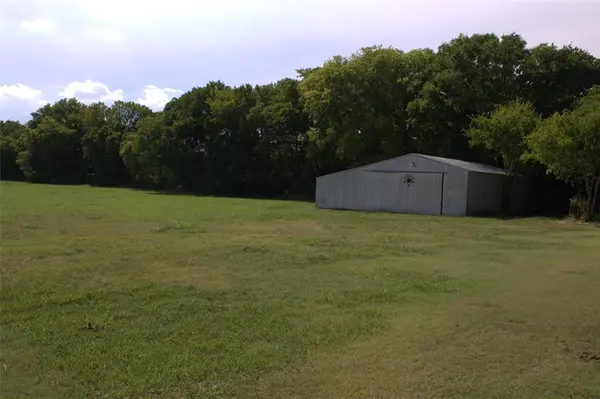 2300 W Main Street, Lancaster, TX 75146