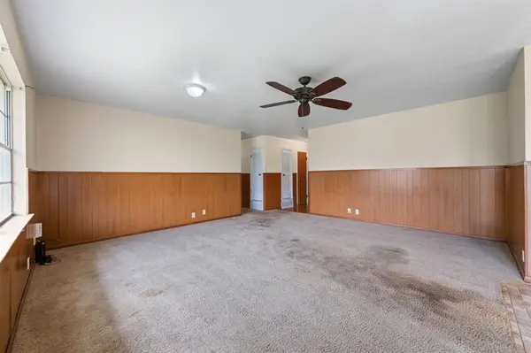 1912 Joslin Street, Cleburne, TX 76033