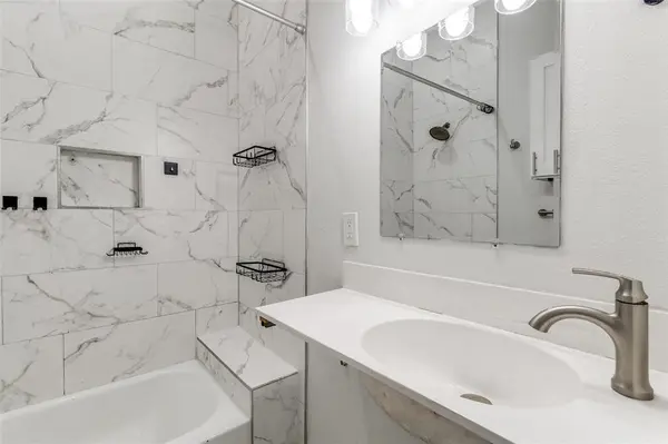 2323 Stoneman Street, Dallas, TX 75215