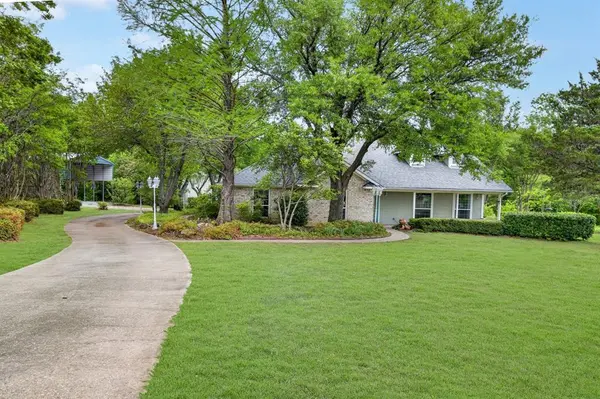 320 Cedar Hill Circle, Lowry Crossing, TX 75407