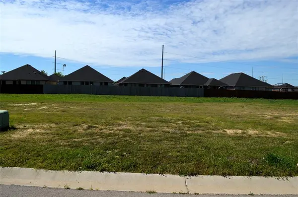 309 Preston Road, Mabank, TX 75147