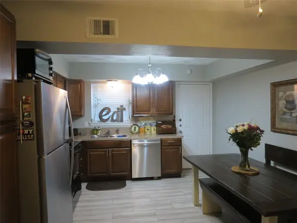 10903 Lake Gardens Drive, Dallas, TX 75218