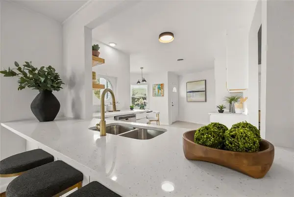 7323 Daingerfield Drive, Dallas, TX 75227