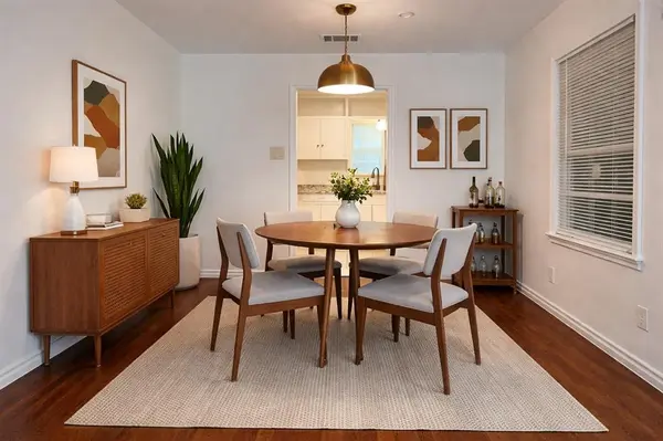 3205 Elva Avenue, Dallas, TX 75227