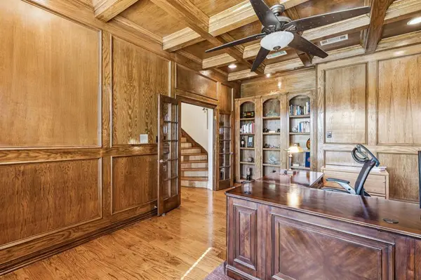 2221 Southern Oaks Drive, Cedar Hill, TX 75104