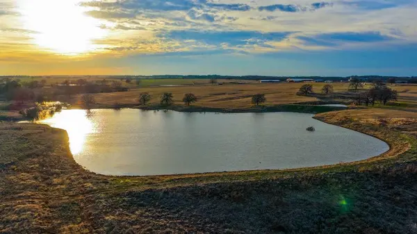 23066 Fm 901, Gordonville, TX 76273