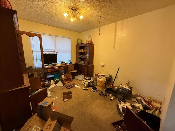 2901 Quail Hollow Drive, Mesquite, TX 75150