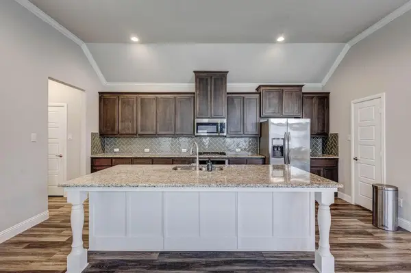 609 Boardwalk Way, Argyle, TX 76226