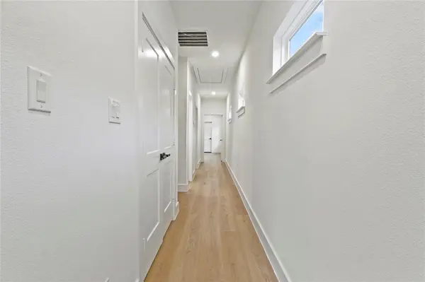 2521 Bethurum Avenue, Dallas, TX 75215