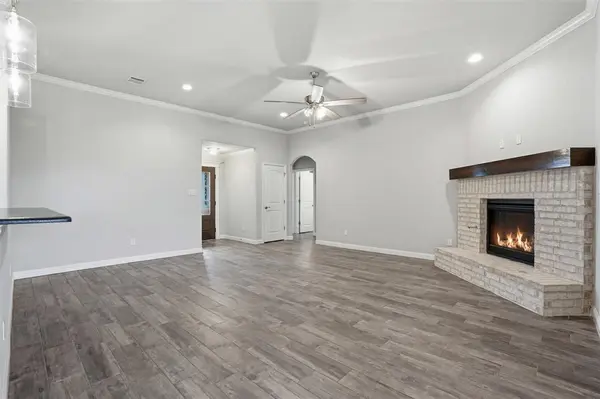 11828 Serval Street, Godley, TX 76044