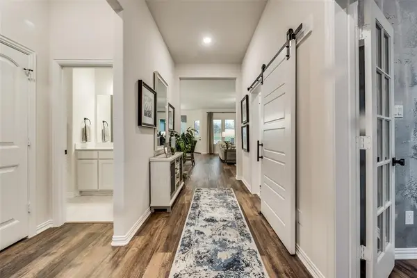 61 Roosevelt Lane, Valley View, TX 76272