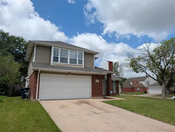 8300 Auburn Drive, Fort Worth, TX 76123