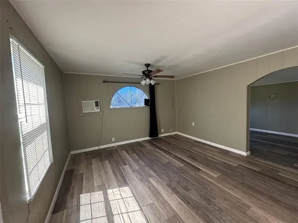 202 W Tarrant Street, Cumby, TX 75433