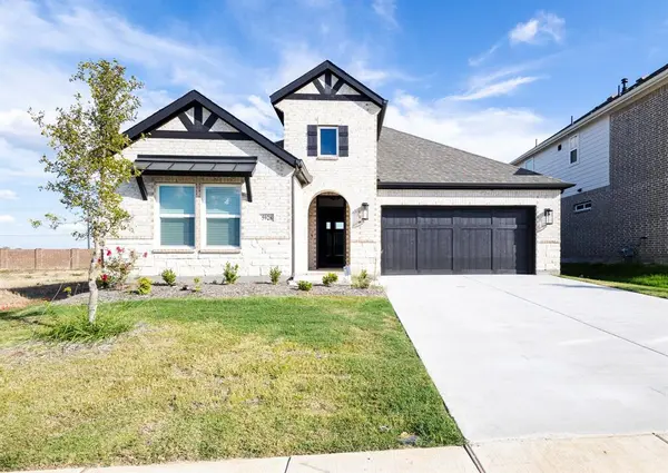 5928 Mustang Creek Lane, Celina, TX 75009