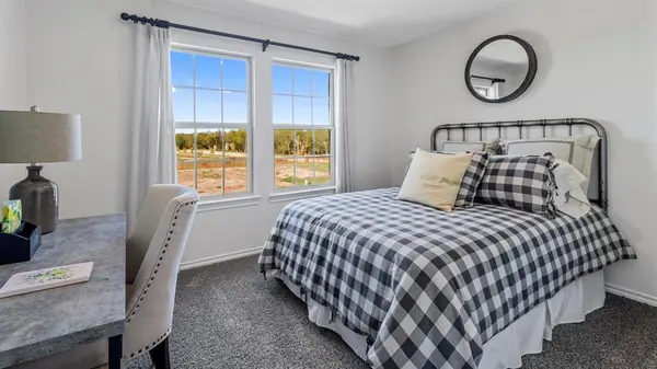 3009 Hidden Valley Drive, Lindale, TX 75771