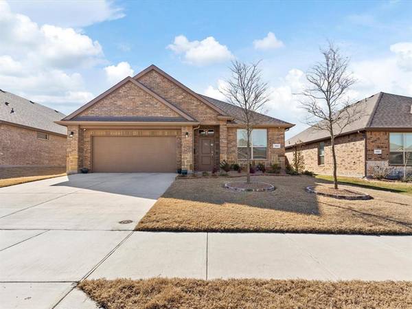 144 Wagon Mound Drive, Waxahachie, TX 75167