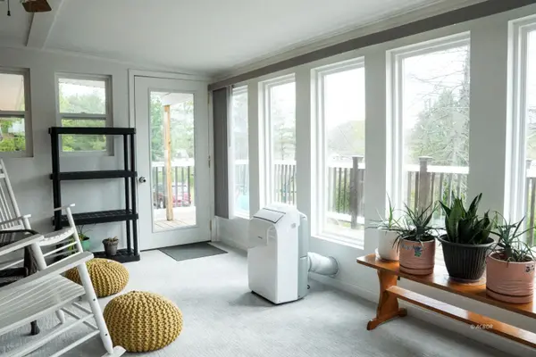 493 Debbie Dr, Gallipolis, OH 45631