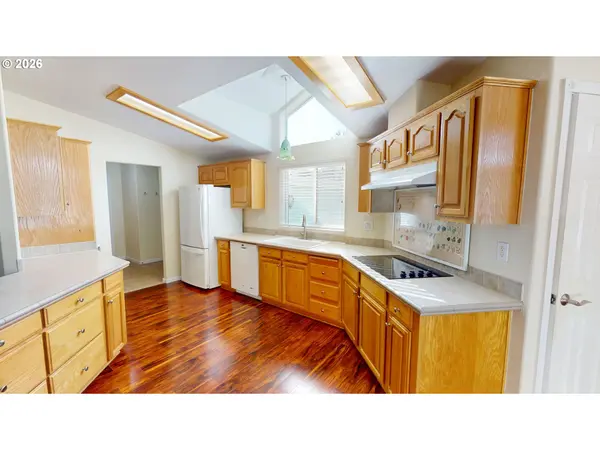 94355 ELEVENTH ST, Gold Beach, OR 97444