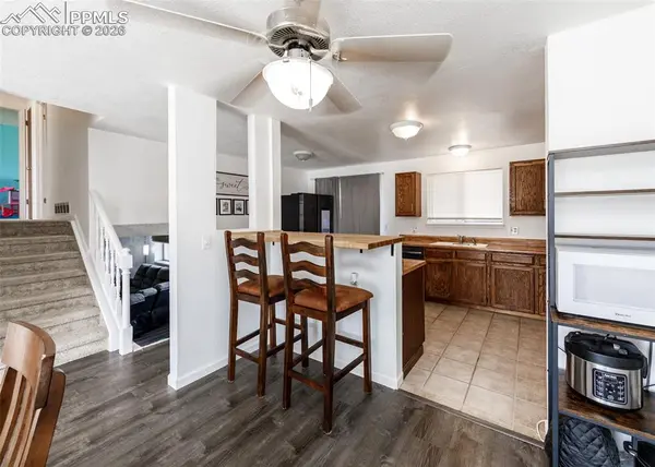 3084 Maverick DR, Colorado Springs, CO 80918