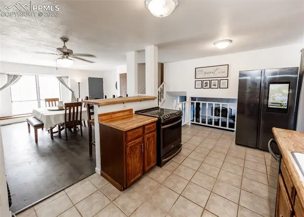 3084 Maverick DR, Colorado Springs, CO 80918