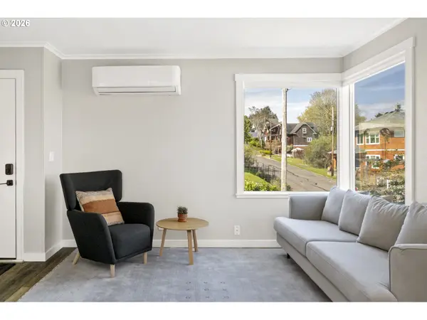 312 3RD ST, Astoria, OR 97103