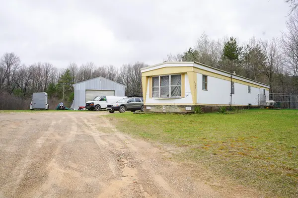 8893 E Sanders RD, Richland Twp, MI 48891