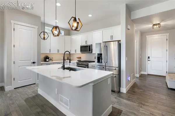 2131 Seaglass ST, Colorado Springs, CO 80921