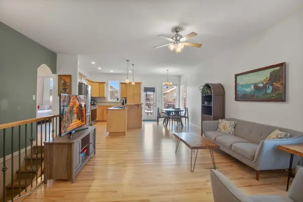 53 Woodbine Close, Blackfalds, AB T4M 0K5