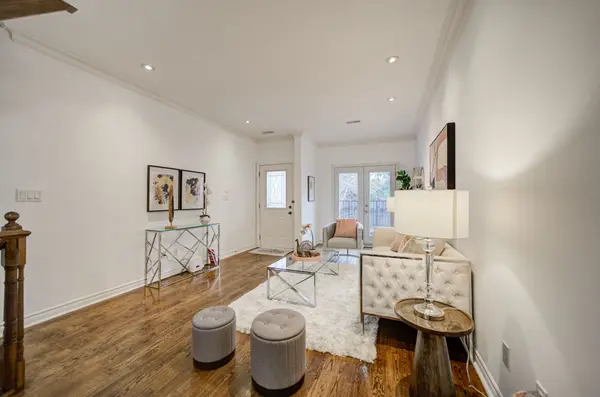 11 Humphrey Gate, Toronto C13, ON M3C 4B8