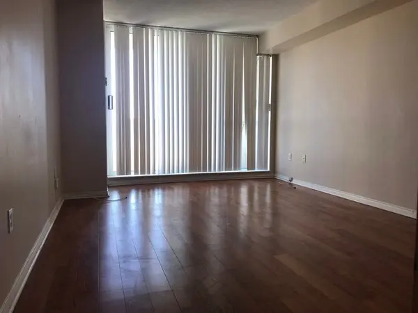 28 Pemberton AVE #706, Toronto C14, ON M2M 4L1