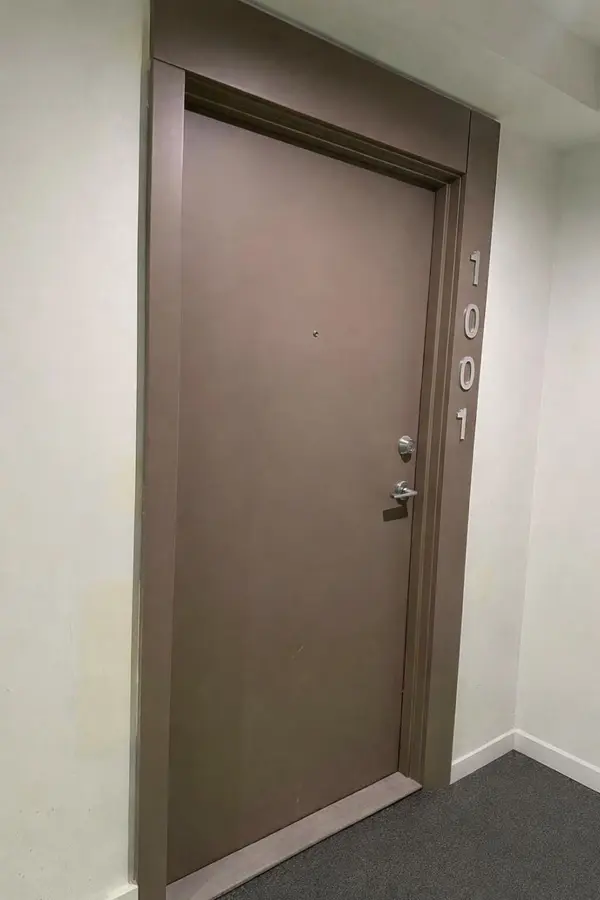 1010 Sandy Beach RD #1001, Pickering, ON L1W 0C7