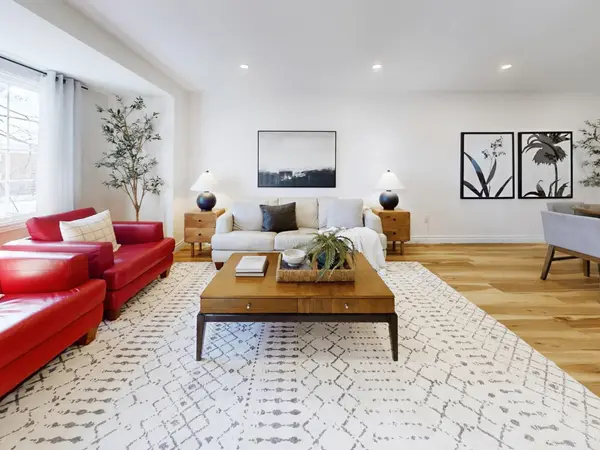 10 Bassett BLVD #39, Whitby, ON L1N 9C4