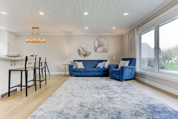 853 Capri CT E, Oshawa, ON L1H 1S2