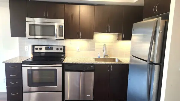 372 Highway 7 ST E #915, Richmond Hill, ON L4B 0C6