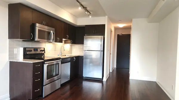 372 Highway 7 ST E #915, Richmond Hill, ON L4B 0C6