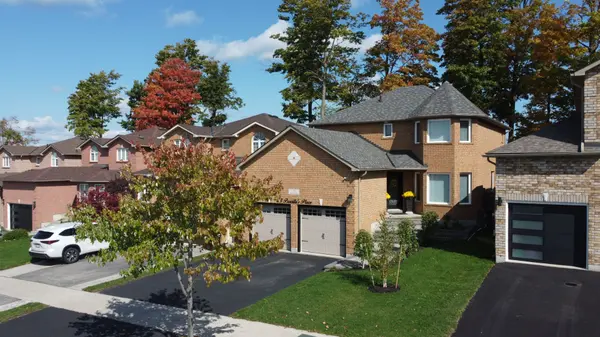 53 Priscilla's PL, Barrie, ON L4N 5X6