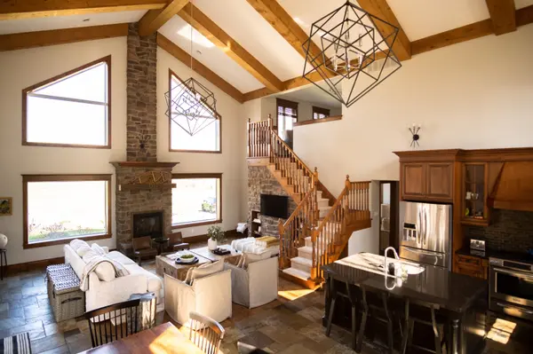 1416 COUNTY 124 RD, Clearview, ON L0M 1H0