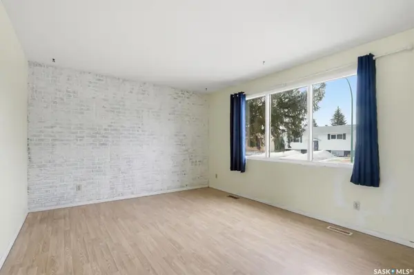 554 Fisher CRESCENT, Saskatoon, SK S7L 5E5