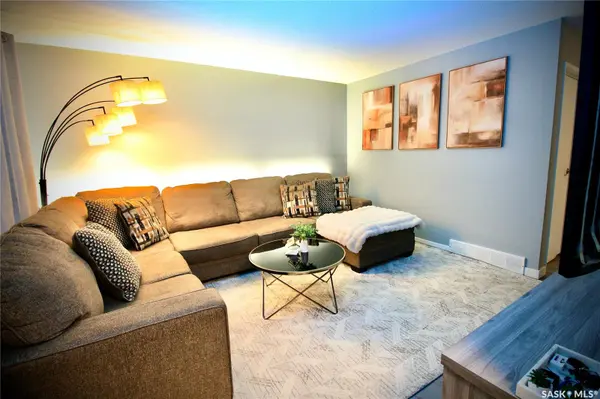 3342 Diefenbaker DRIVE, Saskatoon, SK S7L 4Z4