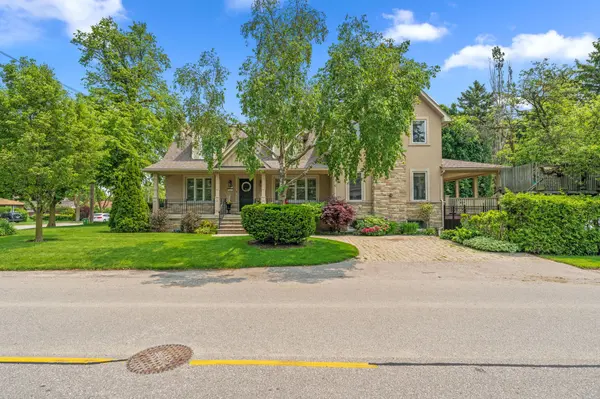 317 Rathburn RD, Toronto W08, ON M9B 2L7